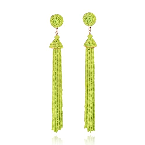 Zavana Lange Quasten-Ohrringe für Damen, lange hellgrüne Ohrringe für Frauen mit hellgrünen Perlen, handgefertigte Boho Chic Ohrhänger, Long Tassel Ohrringe für Frauen, Modeschmuck für Frauen von ZAVANA