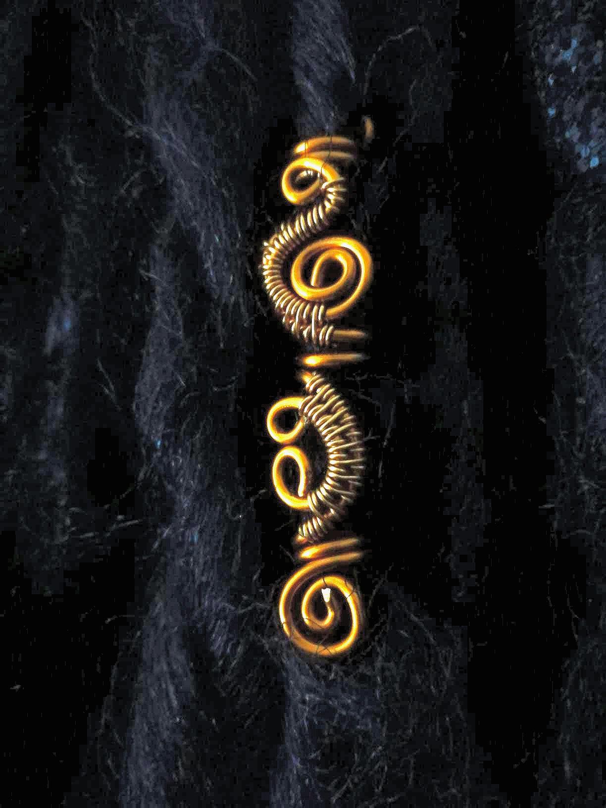 Lockige Kupferfarbene Dreadlock/Haarspange von ZAYUNU