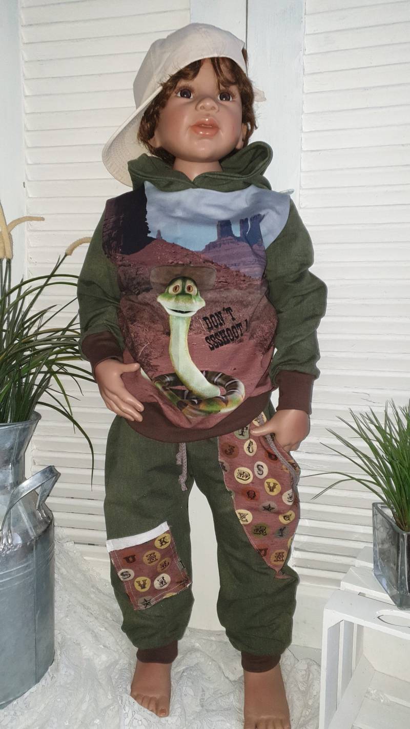 Baggypant Hose Wilder Westen Gr.86-140 Handmade Zipfelzauber Outfit Pumphose Kinder Jungs Mädchen Baggy Kids Cowboy Jogger Oliv Jeansoptik von ZIPFELZAUBER