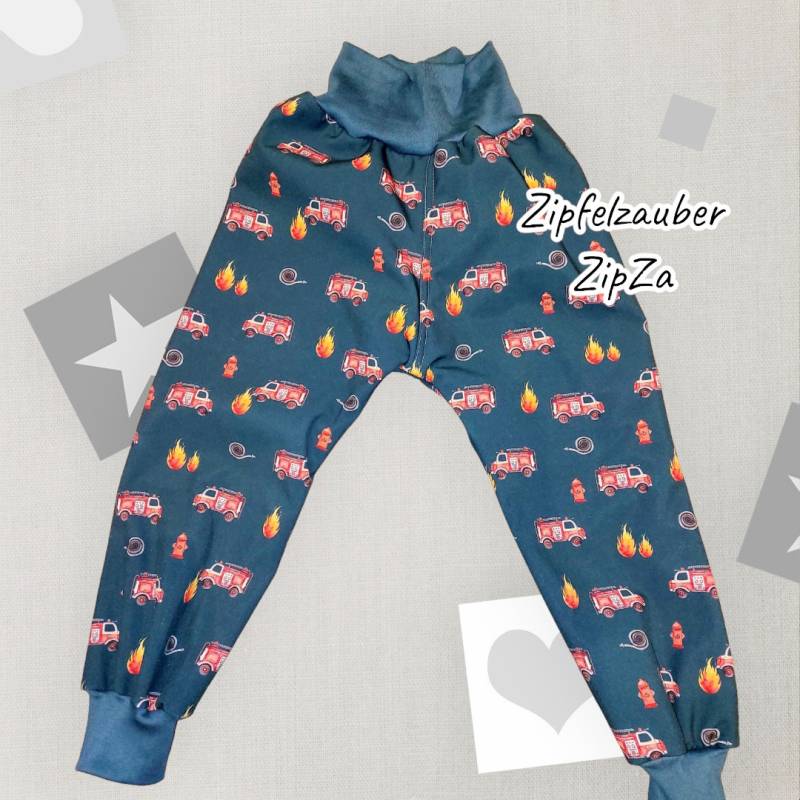 Softshell Hose Matschhose Mädchen Jungen Zipfelzauber Softshellhose Handmade Gr.74-140 Pumphose Kinder Matschkleidung Regenhose Feuerwehr von ZIPFELZAUBER