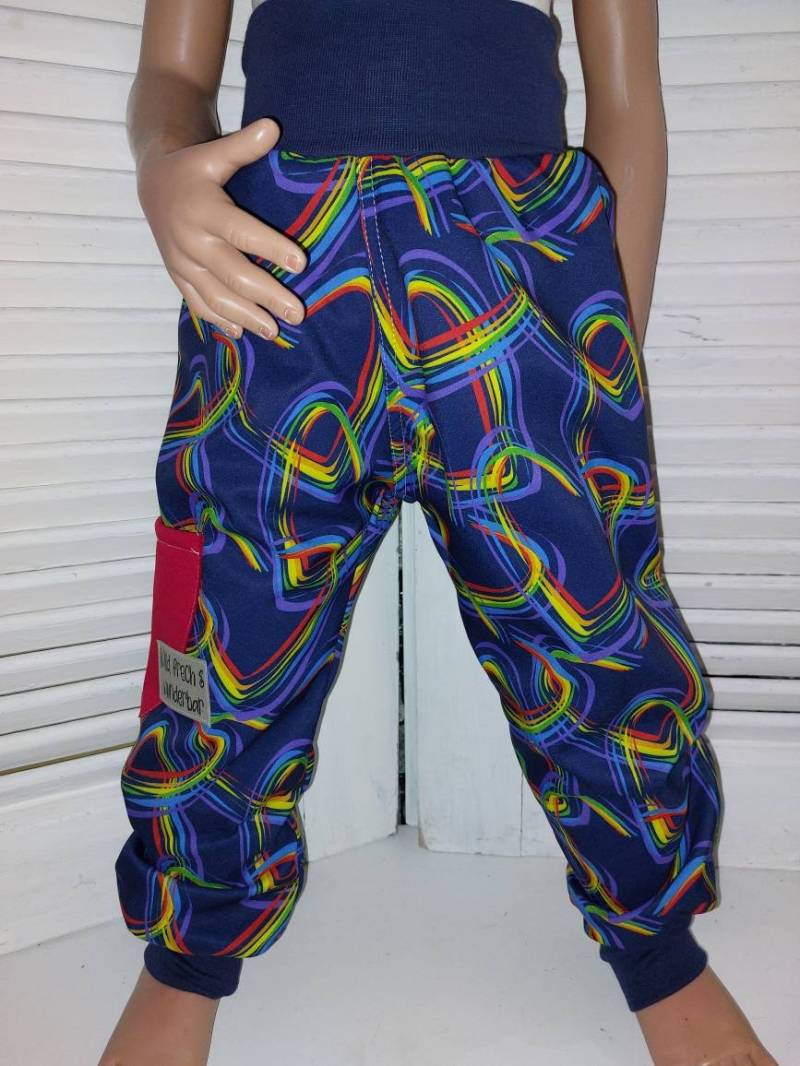 Softshellhose Hose Matschhose Herz Herzen Bunt Wald Regenhose Gr.86-140 Zipfelzauber Pumphose Outdoor von ZIPFELZAUBER