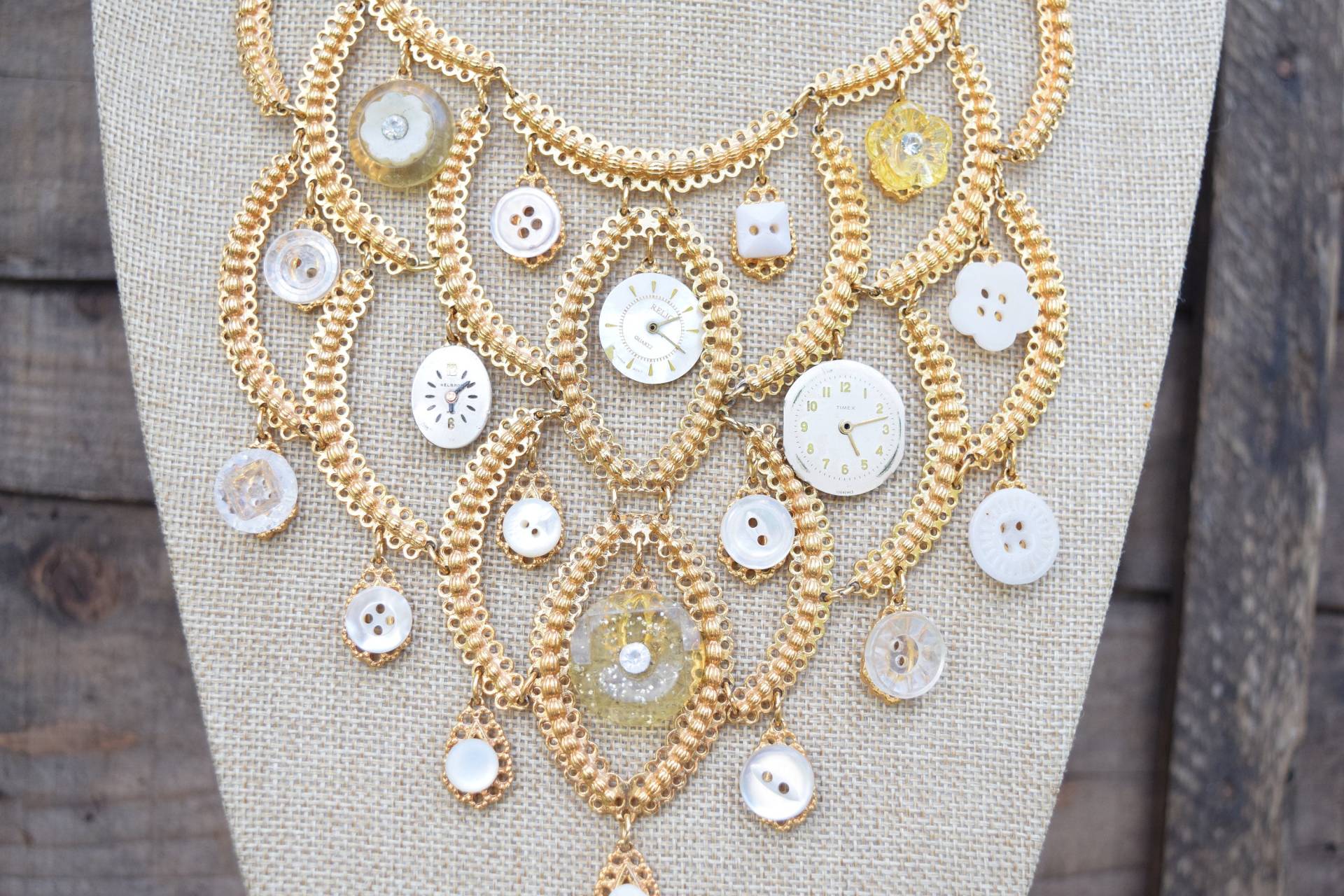 Ooak Halskette, Lätzchen Statement Kette, Maßgefertigter Schmuck, Vintage Knöpfe, Modernes Vintage, Uhren-Gesichter, Vintage-Teile von ZIRC