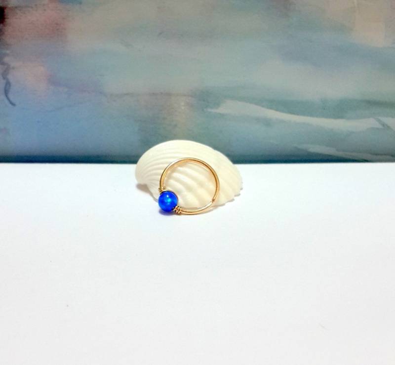 Gold Edelstahl Blau Opal Hoop 20G 22G Knorpelohrring Gold Edelstahl Blau Opal Hoop 20G 22G Knorpelohrring von ZLSteelBoutique