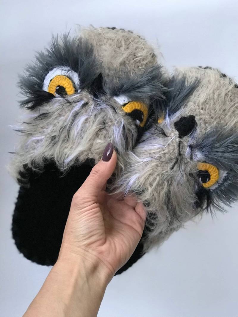 Eule Hausschuhe Wolle Mit Gummisohlen Hauswolle Schuhe Handmade Crochet Haus Moderne Häkeln Gemütliche Slipper Socken Eule Hausschuhe Wolle Mit Gummisohlen Hauswolle Schuhe Handmade Crochet Haus Moderne Häkeln Gemütliche Slipper Socken von ZOOMASKA