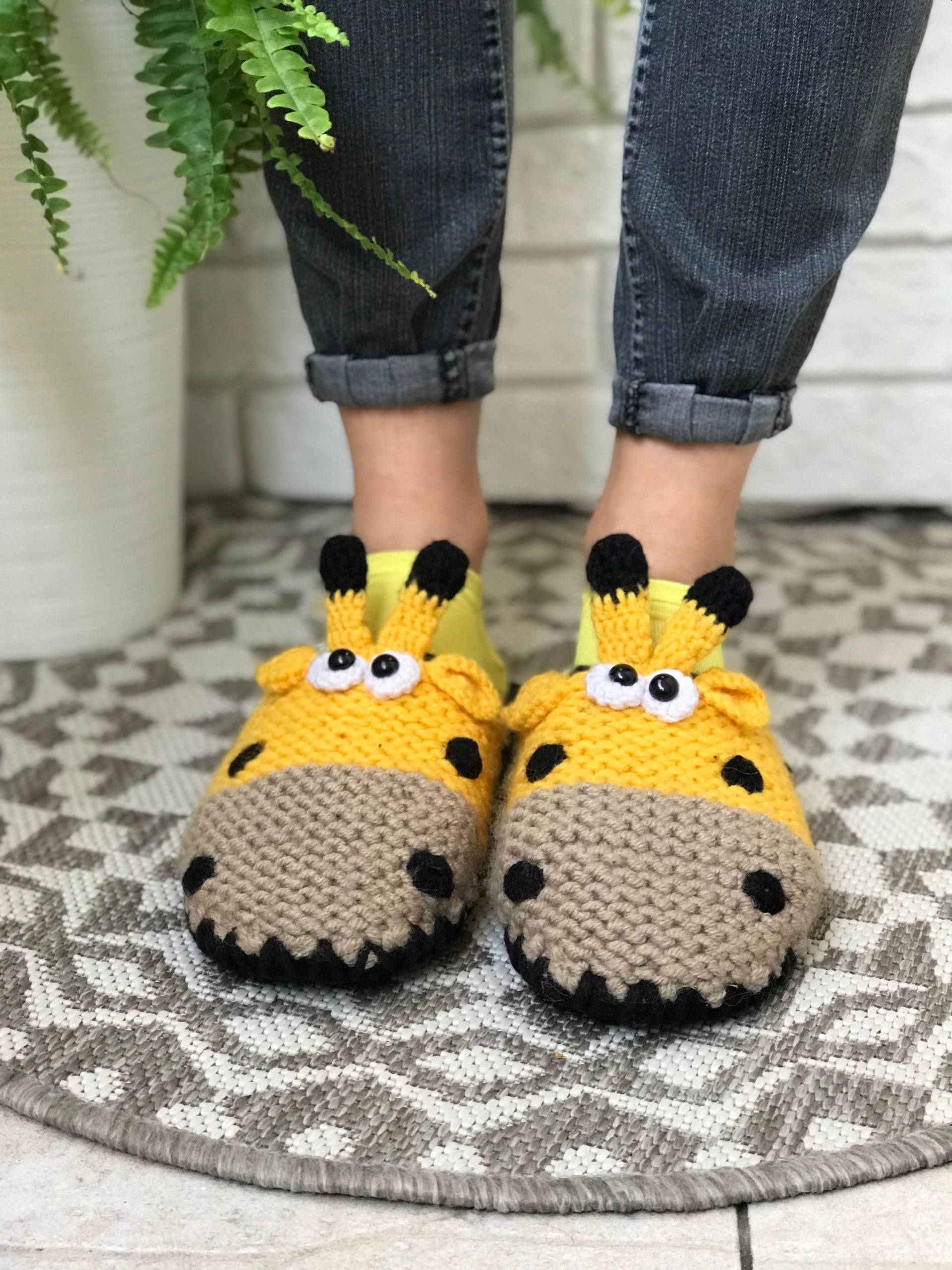 Giraffe Hausschuhe Erwachsene - Lustige Tierschuhe Gemütliches Handgemachtes Geschenk Giraffe Hausschuhe Erwachsene - Lustige Tierschuhe Gemütliches Handgemachtes Geschenk von ZOOMASKA