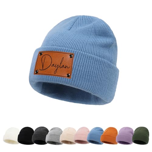 ZOTIMEF Personalisierte Baby-Beanie-Mütze - Individueller Namenslederflicken Gestrickte Beanies Mützen für Kleinkinder Bis Erwachsene Geschenke Hellblau von ZOTIMEF