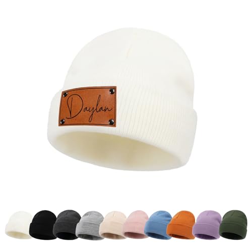 ZOTIMEF Personalisierte Baby-Beanie-Mütze - Individueller Namenslederflicken Gestrickte Beanies Mützen für Kleinkinder Bis Erwachsene Geschenke Weiß von ZOTIMEF