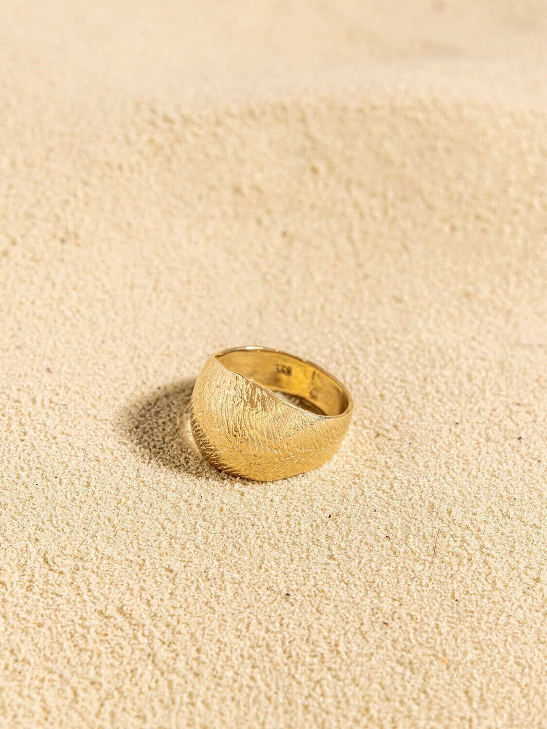 14K Gold Statement Ring, Unikat Massiv Schmuck, Grobstrick Breiter Dome Großer Strukturiert von ZOZiJewelry