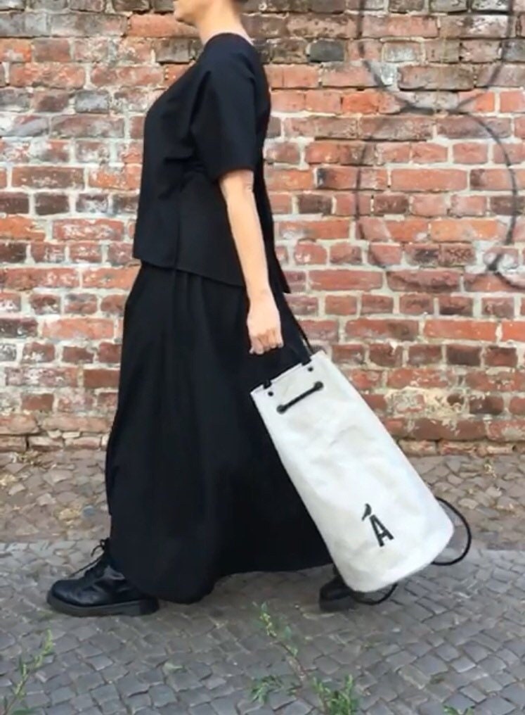 Backpack Bucket Bag Washable Paper Leder Rucksack Drawstring Gym Duffle Vegane Tasche Ecofriendly Grey Tote Umweltfreundlich Sports von ZUZAberlin