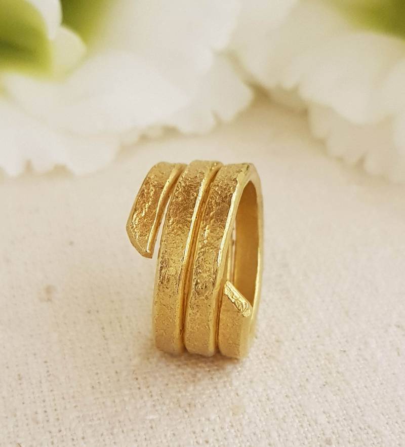 Vergoldeter Ring Mit 18K Gold Überzogen, Geschenk Für Sie, Einzigartiger Breiter Goldring Frauen von ZadokGold