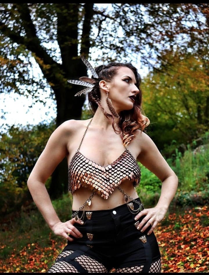 Aphrodite - Glänzende Kupferskala Top Aphrodite - Glänzende Kupferskala Top von ZaffireDesigns