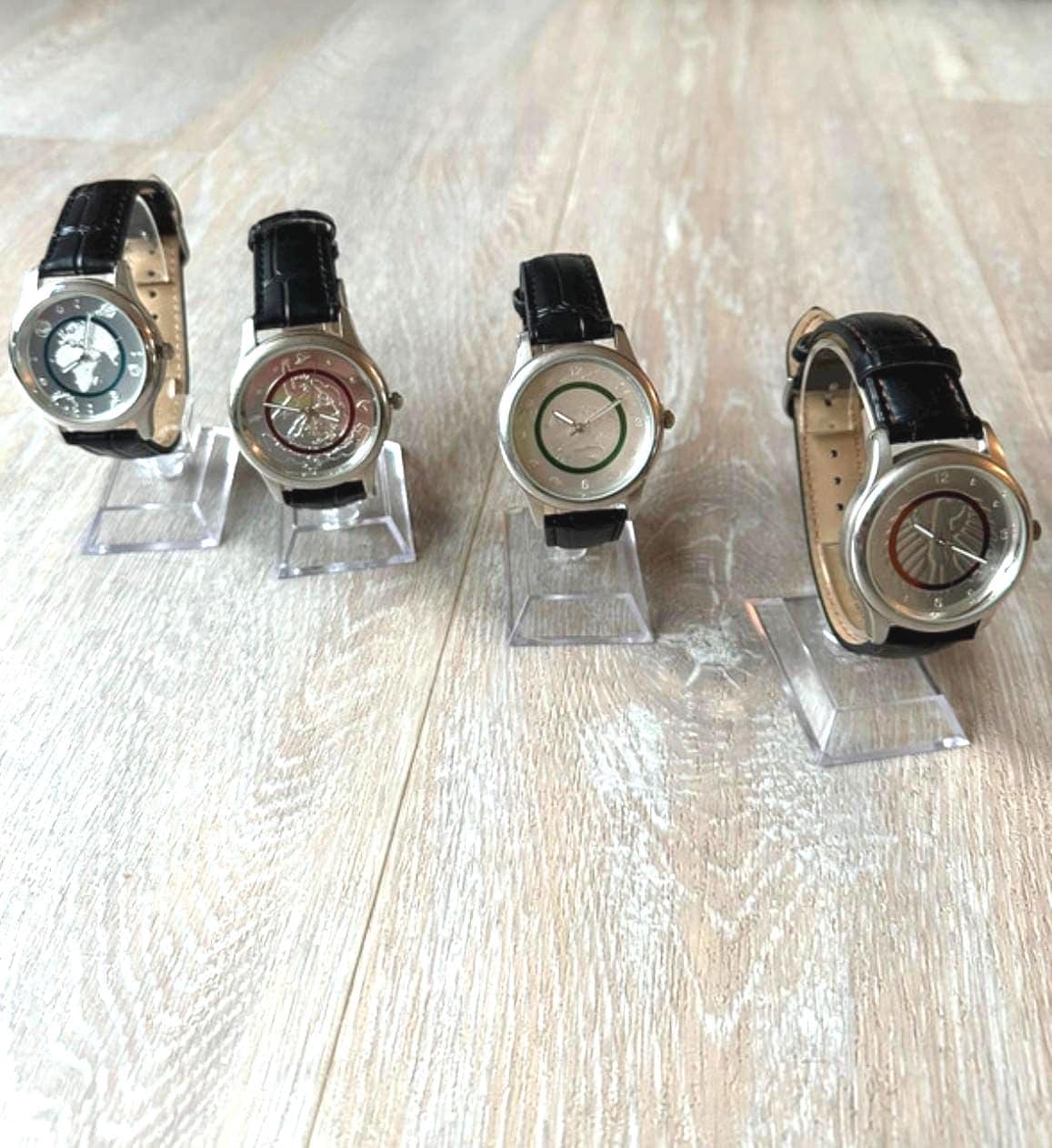 Vintage Lot Von 4 Sammlung Euro Münze Uhren von ZahadoomTreasures