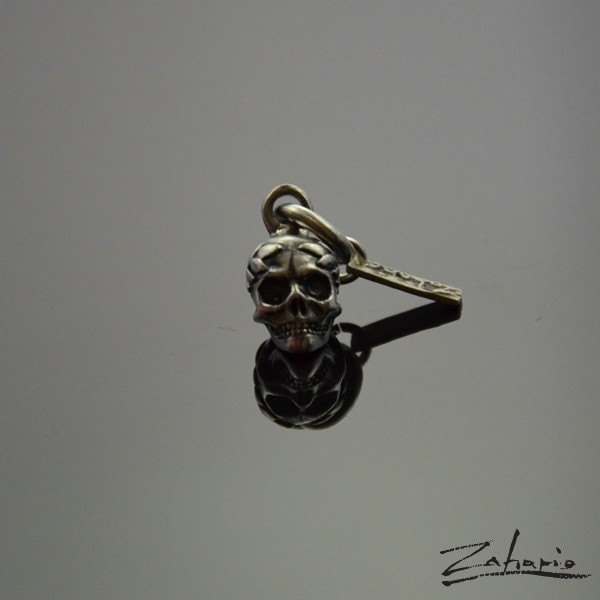 Anhänger Victorius Schädel Silbern von Zahario