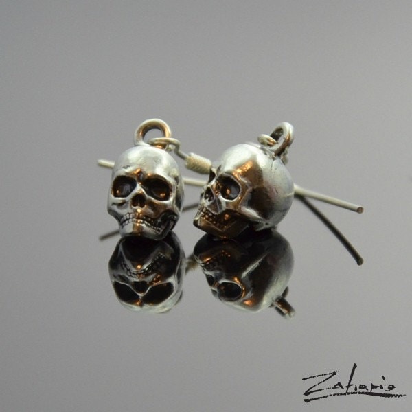 Ohrringe Totenköpfe Silber von Zahario