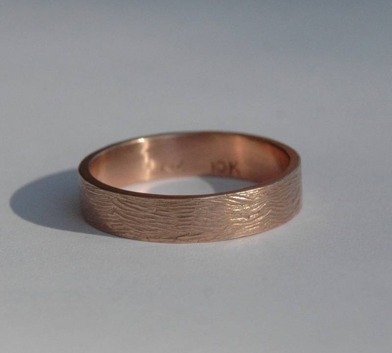 14Kt Rosegold 5mm Holzmaserung Texturiert Hochzeitsband Ehering Machen 14Kt Rosegold 5mm Holzmaserung Texturiert Hochzeitsband Ehering Machen von Zahour