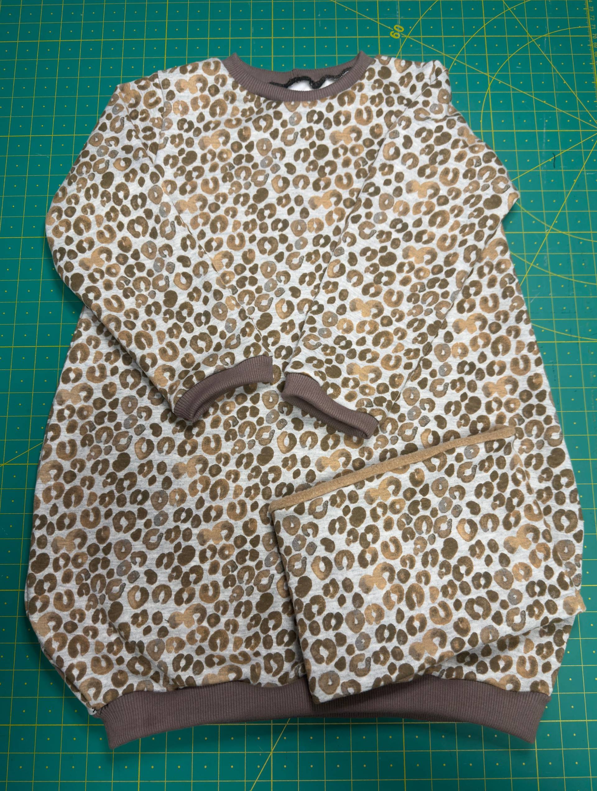 Handmade Ballonkleid Mit Passender Halssocke | Größe 110/116 von ZaidiNaehtBoutique