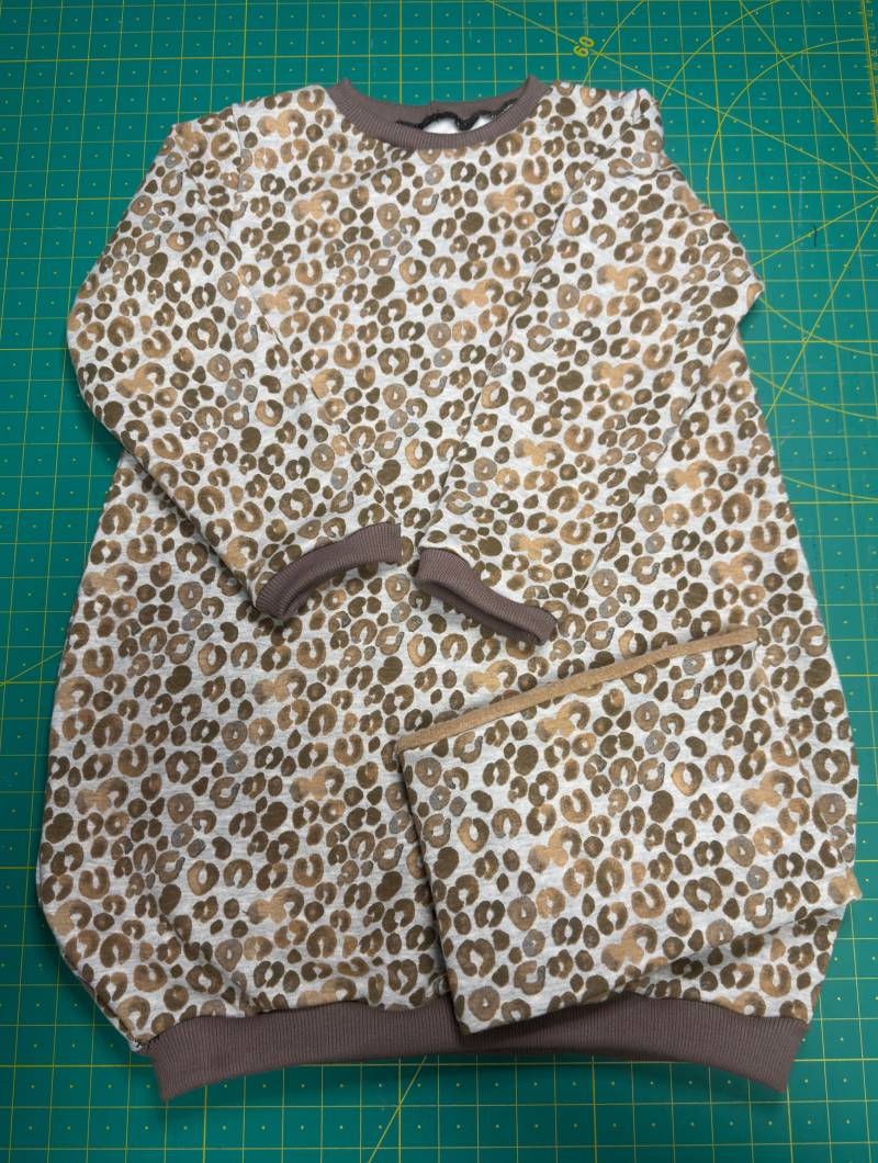 Handmade Ballonkleid Mit Passender Halssocke | Größe 110/116 von ZaidiNaehtBoutique