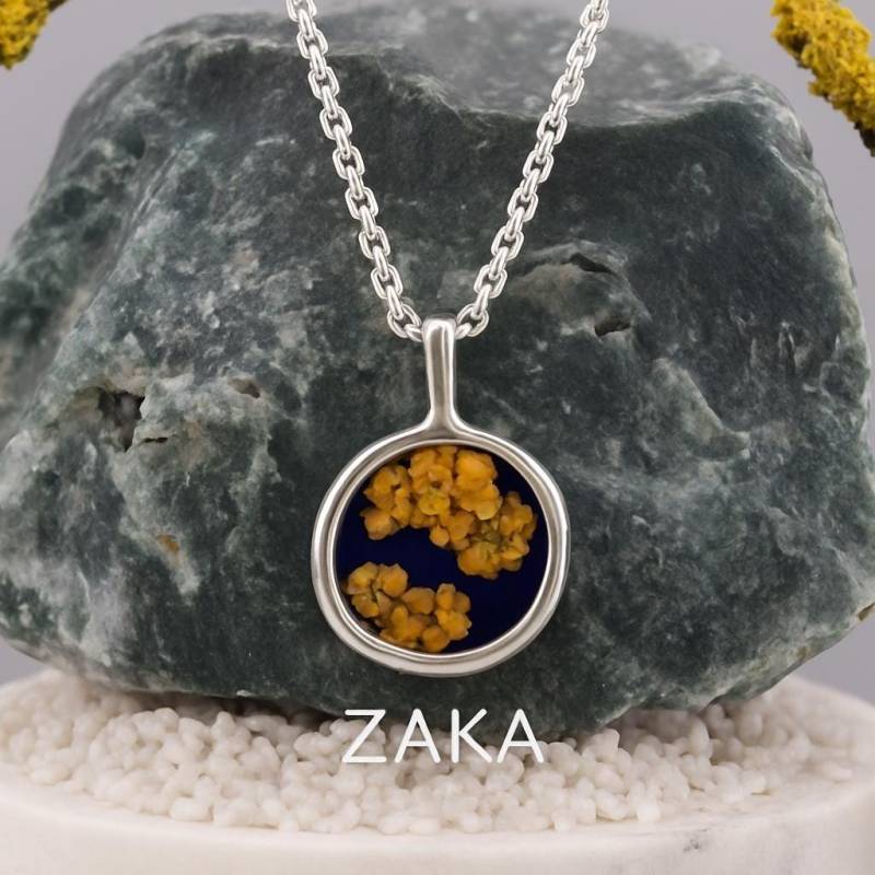 Echter Flechten-Anhänger - Dunkelblauer Hintergrund 925 Silber Kette Natur Schmuck Wald Geschenk Handgemacht von ZakaSchmuck