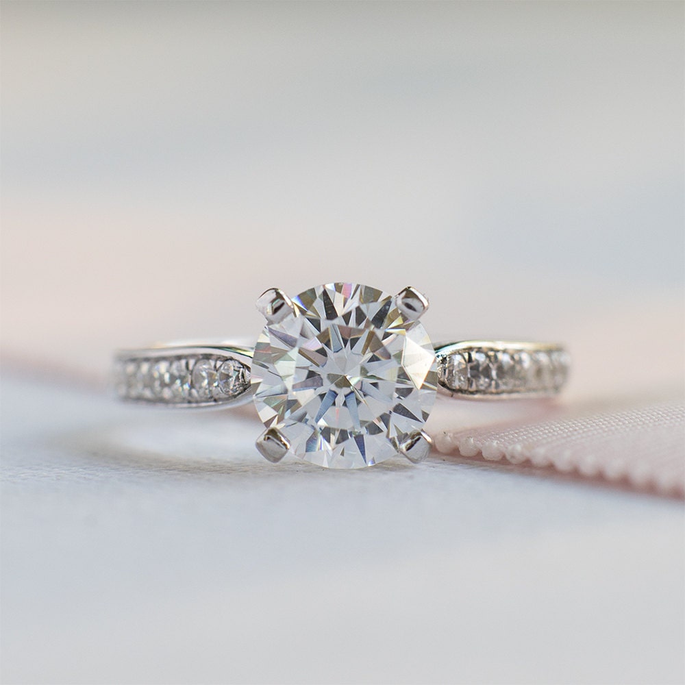 Art-Deco-Verlobungsring - Runden Schnitt Verlobungsring Hochzeit Ring Solitaire Zirkonia Sterilng Silber A18 Art-Deco-Verlobungsring - Runden Schnitt Verlobungsring Hochzeit Ring Solitaire Zirkonia Sterilng Silber A18 von ZakviJewels