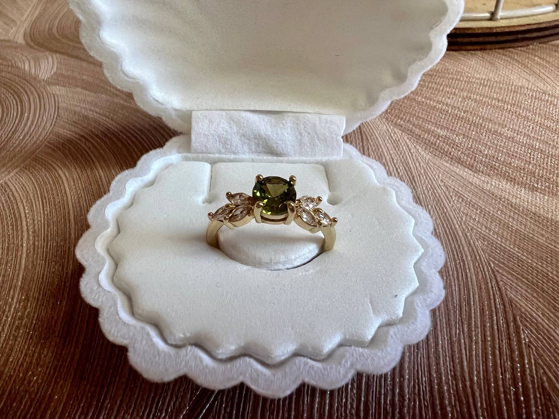 Vergoldeter Ring Größe 7 Vergoldeter Ring Größe 7 von Zaleyna