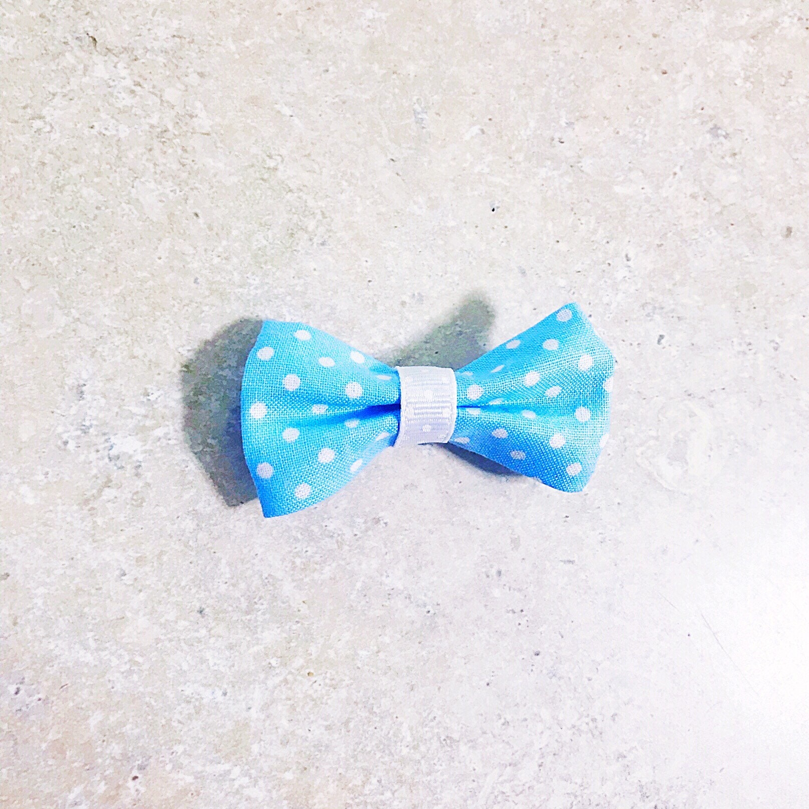 Mini Polka Dot-Bogen - Auf Klemme Mini Polka Dot-Bogen - Auf Klemme von ZankyMae