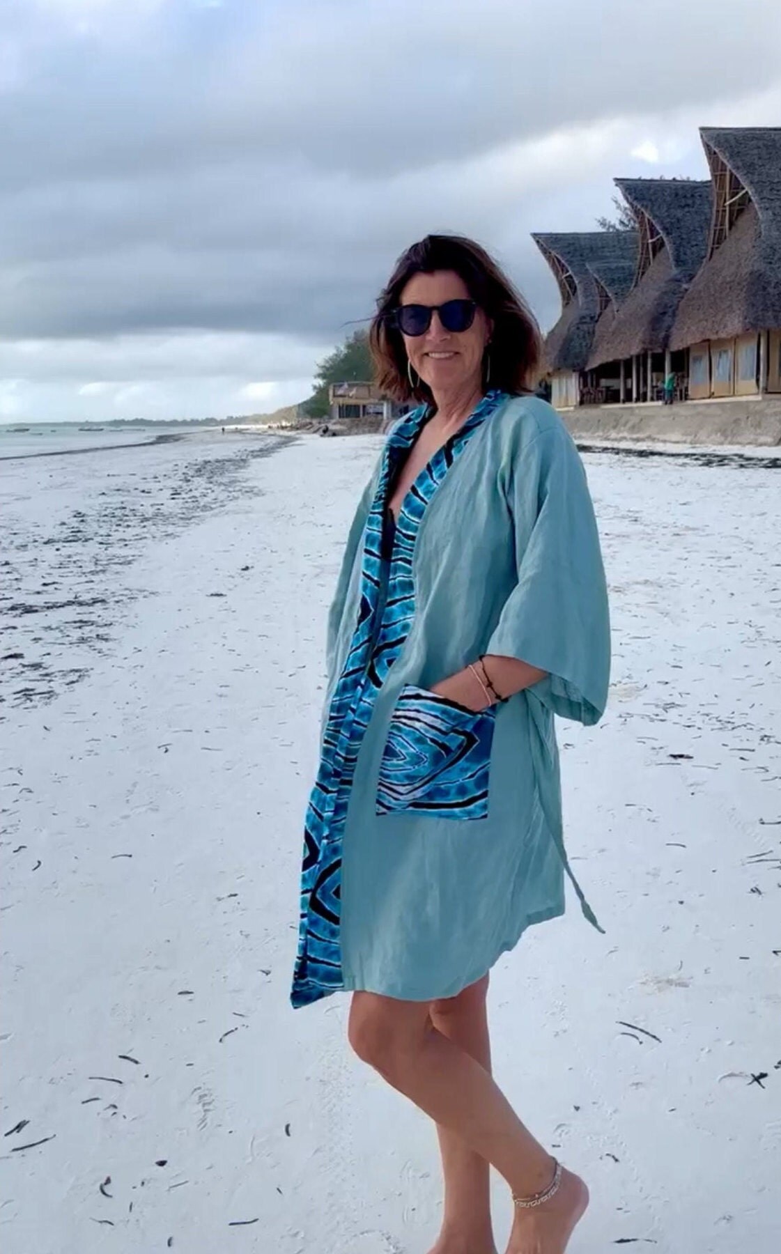 Leinen Kimono, Handgenäht Auf Sansibar, M. Taschen U Kitenge Details, Bademantel, Morgenmantel, Cover Up, Junggesellinenabschied von ZanziZanzi