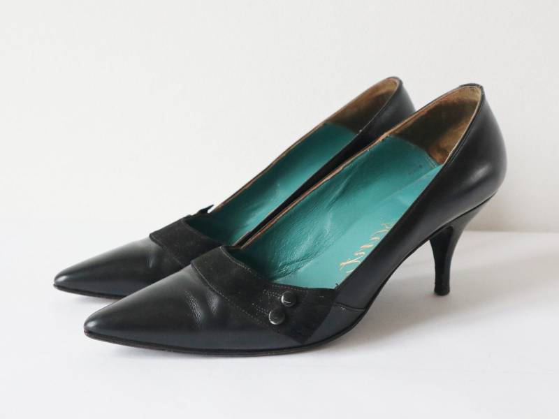 Schwarze 60S Leder/Wildleder Schuhe // Chrysant Design Torino Sko Knöpfe Und Fransen Gr. 36 Schwarze 60S Leder/Wildleder Schuhe // Chrysant Design Torino Sko Knöpfe Und Fransen Gr. 36 von Zappasvintage