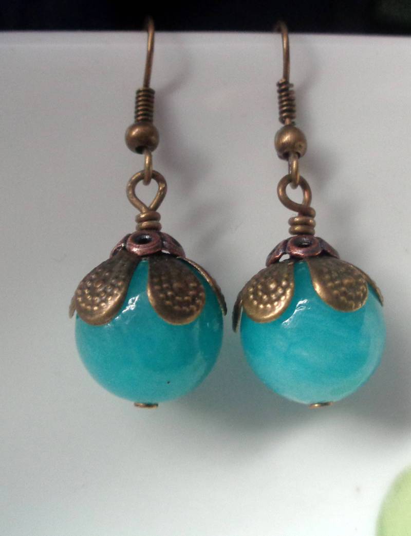 Blaue Achat Ohrringe Antike Messingakzente von ZareenDesigns