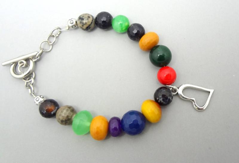 Buntes Achat Edelstein Armband Mit Herz Charm von ZareenDesigns