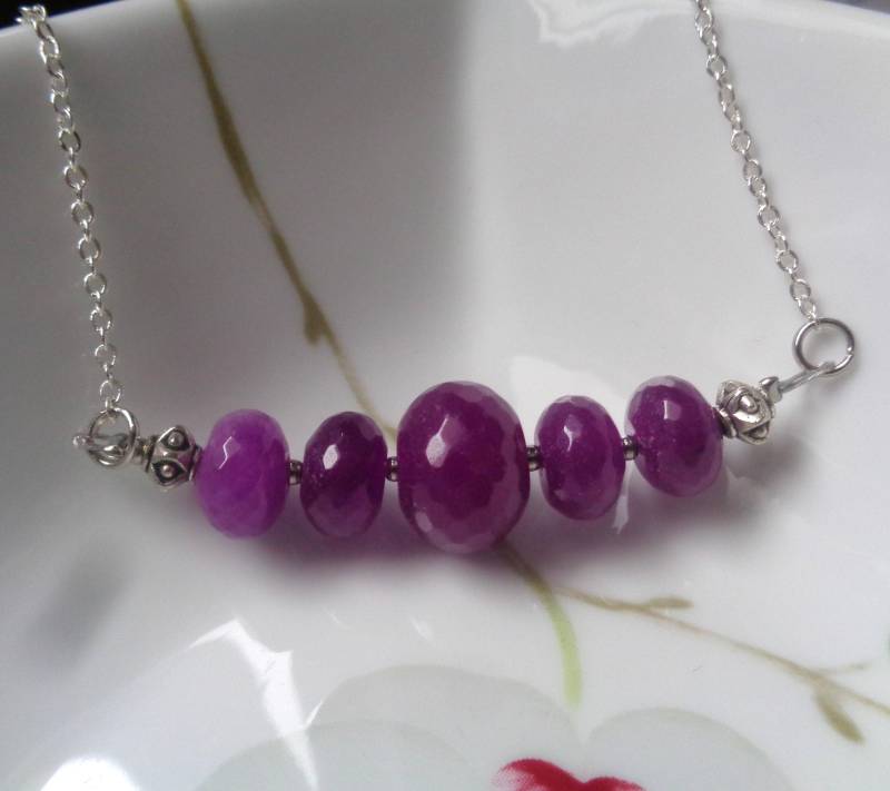 Facettierte Lila Achat Edelstein Halskette - Eleganter Stein Schmuck von ZareenDesigns