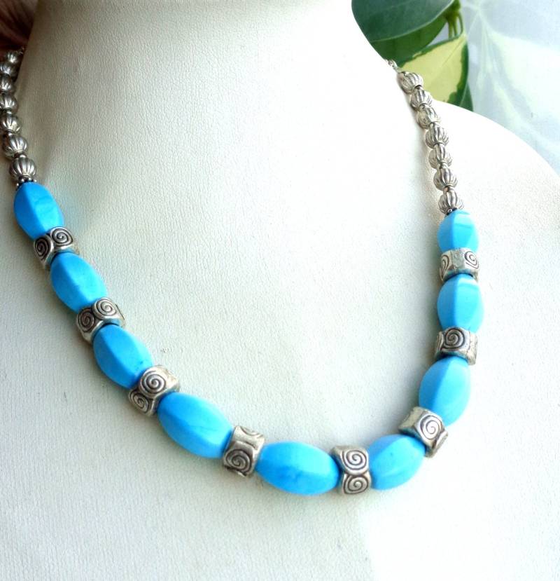 Türkis Halskette Antik Silber-Finish, Blauer Edelstein von ZareenDesigns