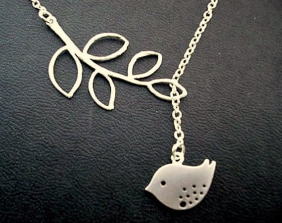 Versilberte Vogel Lariat Halskette Blatt Zweig Anhänger von ZareenDesigns