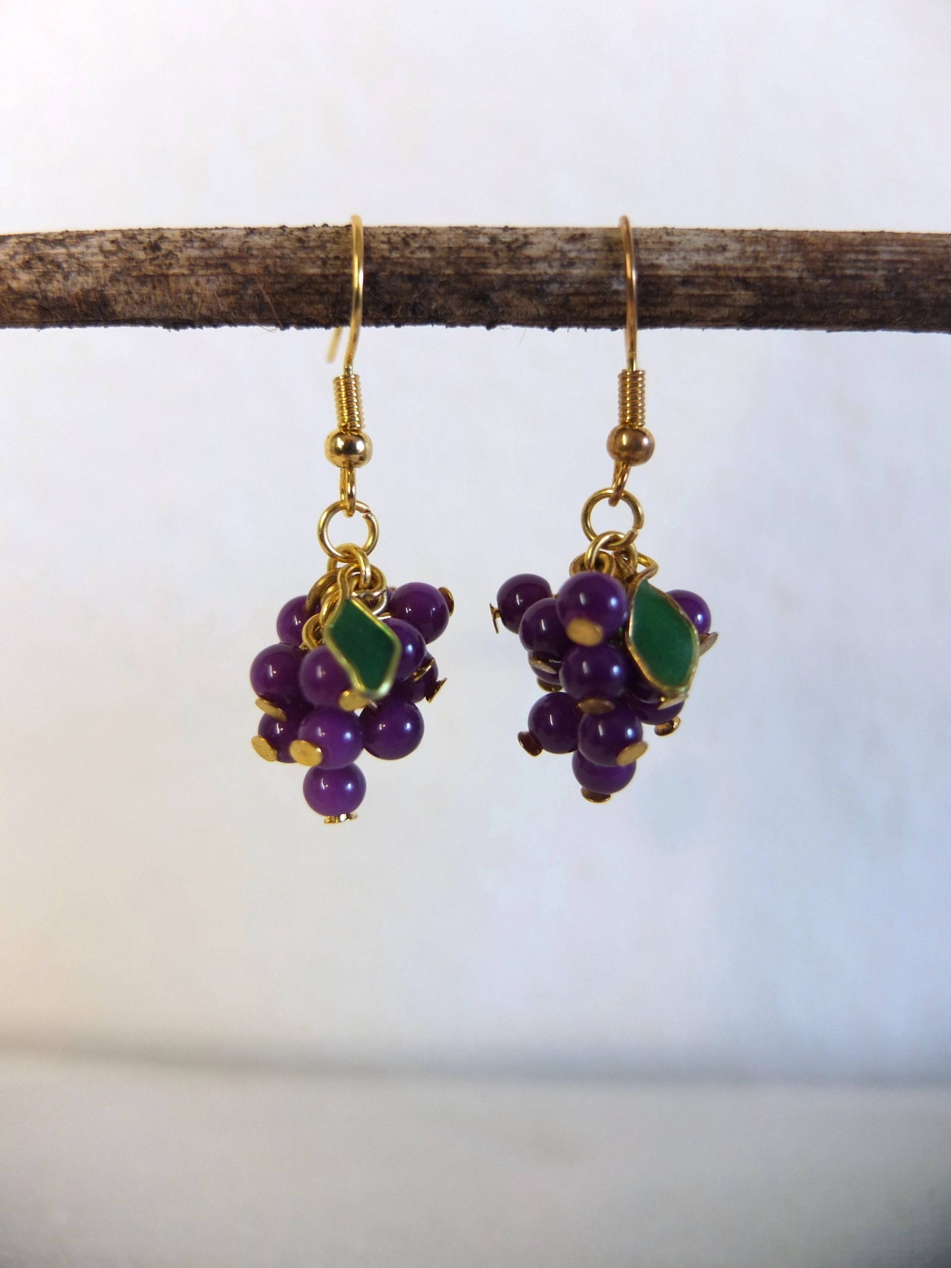 Verspielte Traubenohrringe Violett, Demeter Verspielte Traubenohrringe Violett, Demeter von ZarisMythCreations