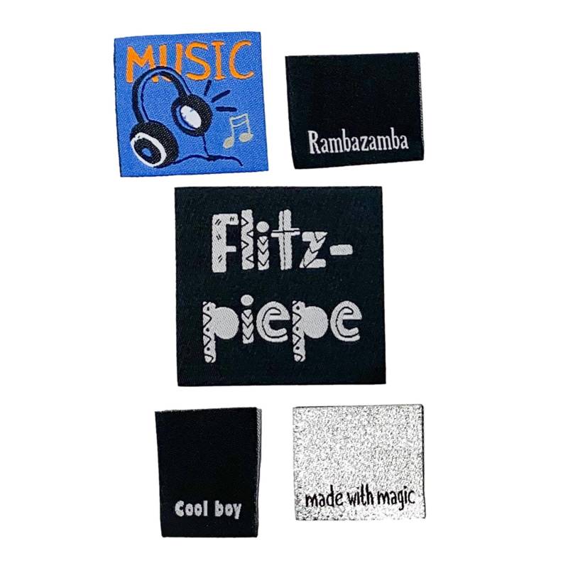 Nähetiketten - Set Flitzpiepe 5 Stück Webetiketten Aufnäher Verschiedene Größen Nähetiketten - Set Flitzpiepe 5 Stück Webetiketten Aufnäher Verschiedene Größen von ZauberdrumMaterial