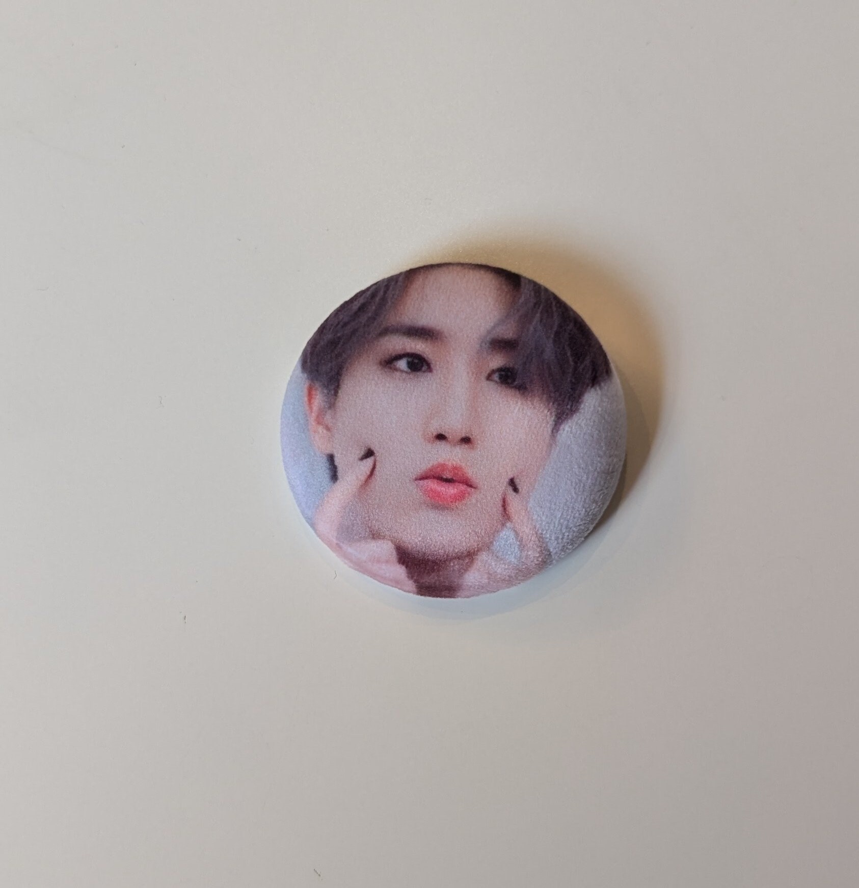 stray Kids Han Jisung Squishy Cheeks Button Plüsch Pin von ZauberflutDesign