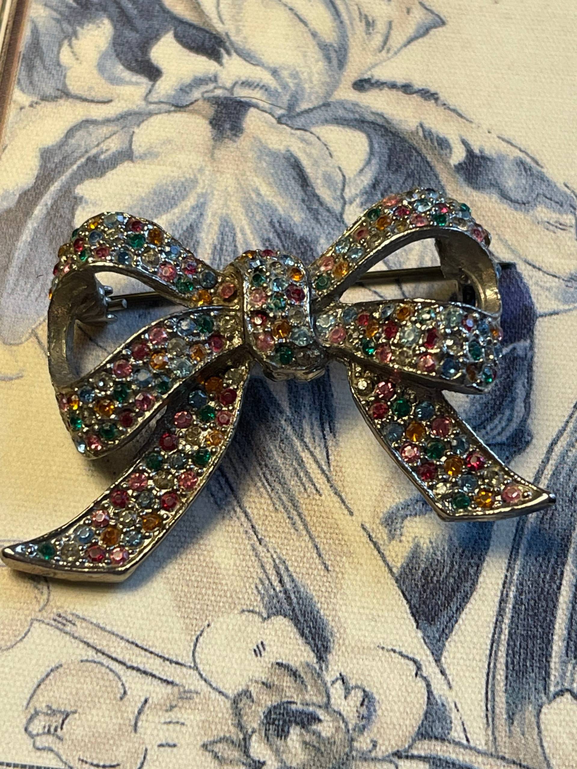 Brosche Schleife Bow 50S Schmucksteine Bunt Brosche Schleife Bow 50S Schmucksteine Bunt von ZauberhaftMarvelous