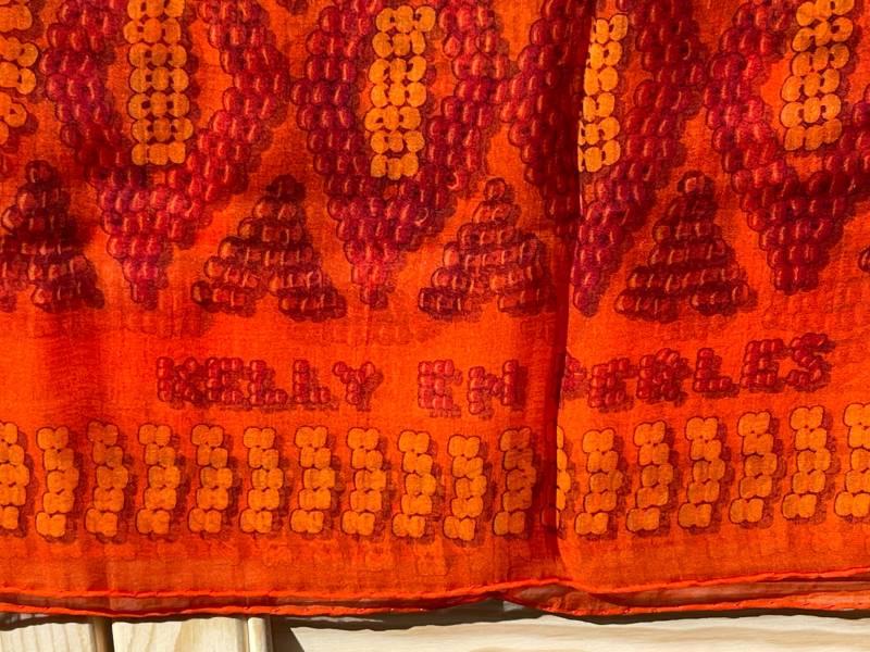 Hermes Seidentuch Mousseline Kelly En Perles 140 cm Deep Orange Selten Auffällig Außergewöhnlich Sammlerstück Eye Catching Tasche Perlen von ZauberhaftMarvelous
