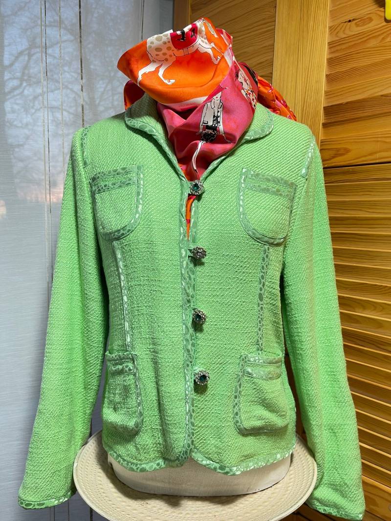 Jacke Lindgrün Baumwolle Viskose Jacket Business Mode Elegant Extravagant von ZauberhaftMarvelous