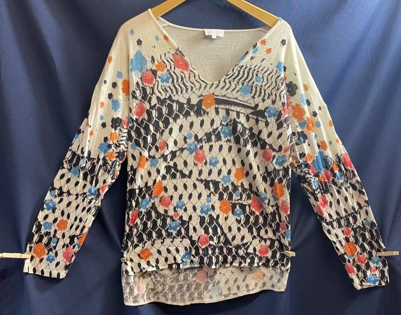 Lala Berlin Pullover Blumen Farbenfroh Außergewöhnlich Hingucker Speziell Extravagant Wolle von ZauberhaftMarvelous