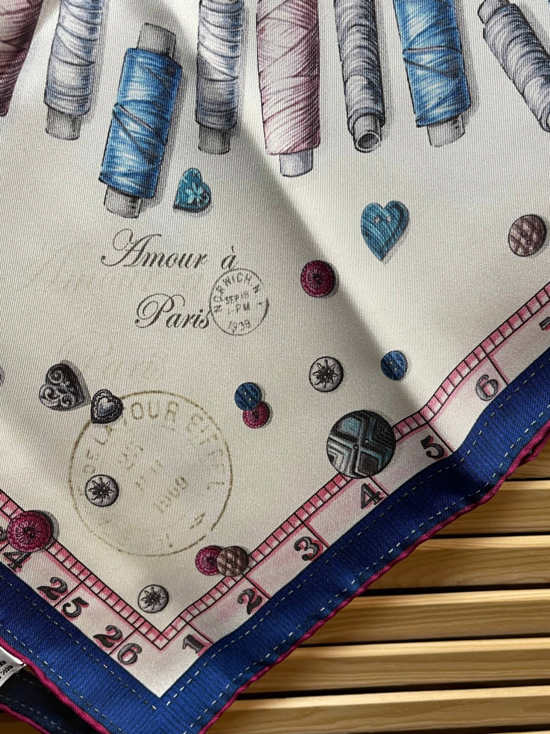 Longchamp Seidentuch Tuch Nähkunst Handarbeiten Seltenes Sammlerstück Blau Rosa Pink von ZauberhaftMarvelous