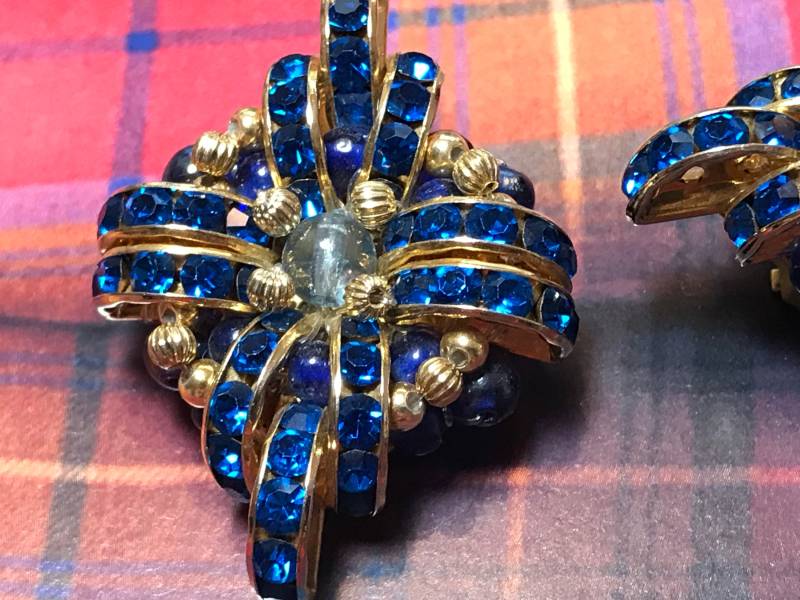 Ohrringe Ohrklips Blaue Perlen 20 Er Jahre von ZauberhaftMarvelous