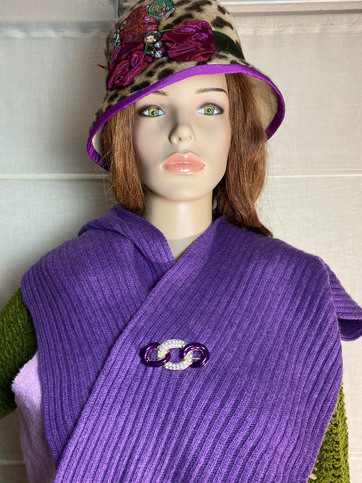 Pb Brosche Vintage Lila Messing Gross Pb Brosche Vintage Lila Messing Gross von ZauberhaftMarvelous