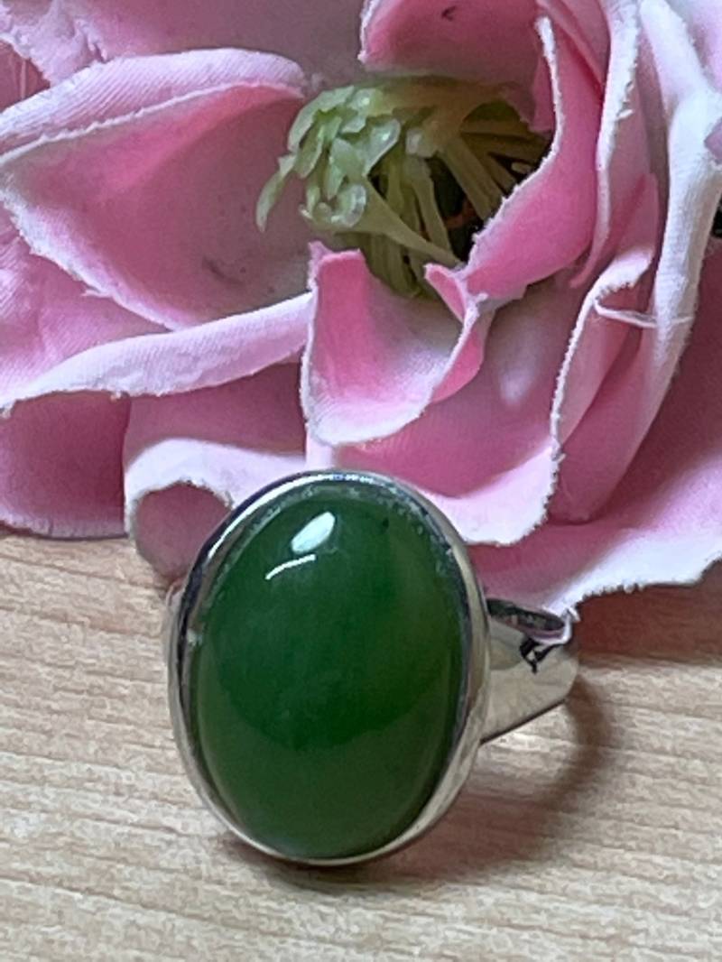 Ring Smaragdgrüner Edelstein Silber Oval Extravagant Edel Elegant von ZauberhaftMarvelous