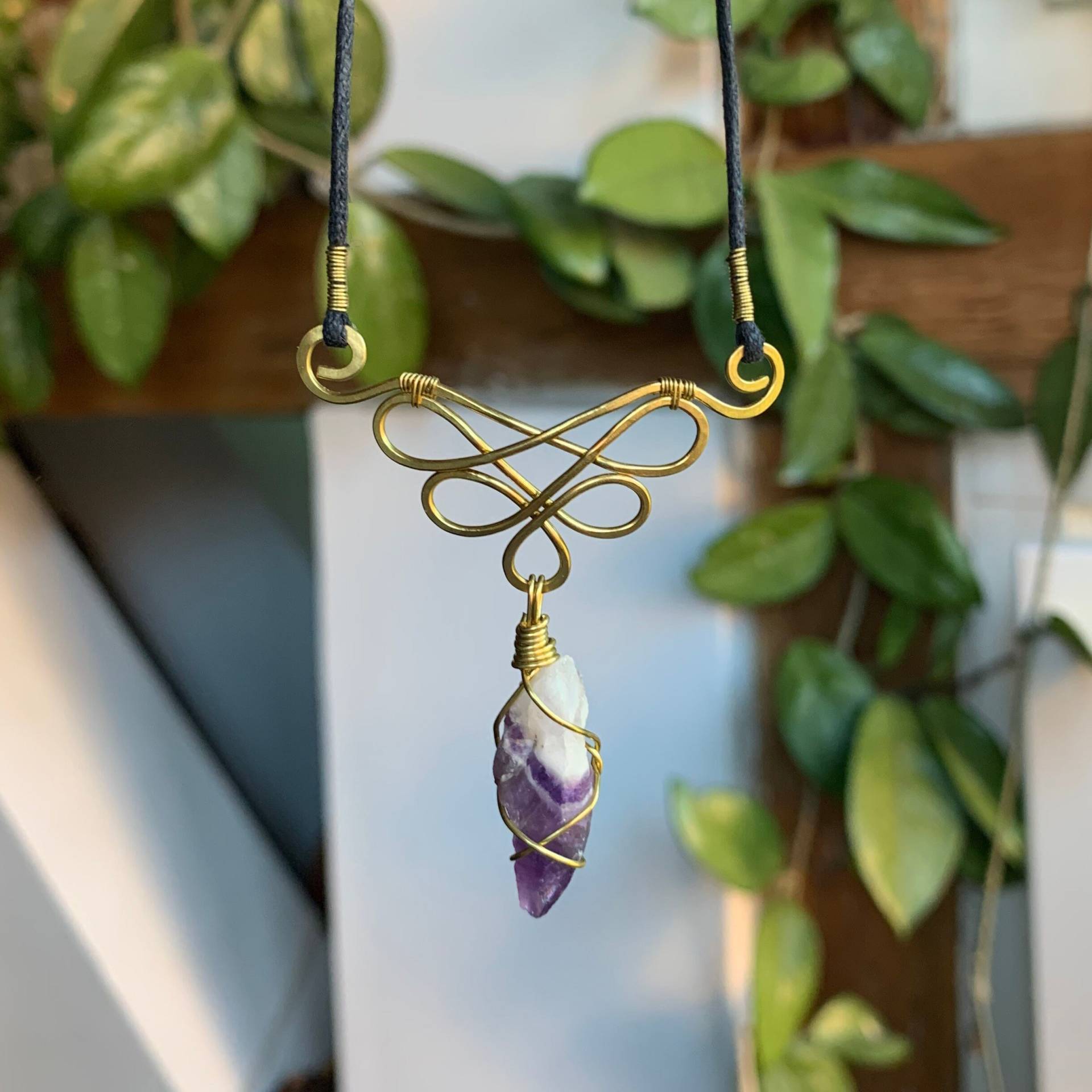 Kette Aus Messing Mit Amethyst Kette Aus Messing Mit Amethyst von ZauberhausShop