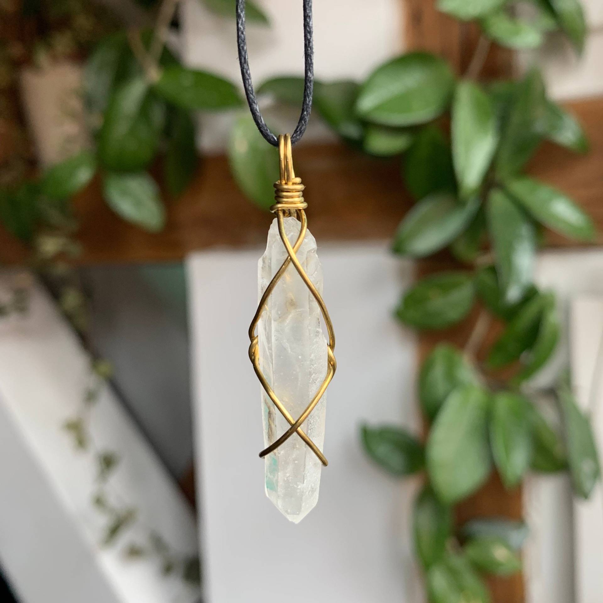 Kette Aus Messing Mit Bergkristall Kette Aus Messing Mit Bergkristall von ZauberhausShop