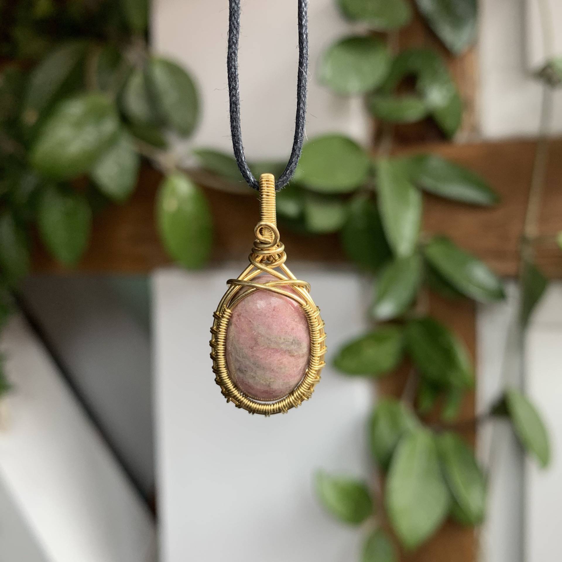 Kette Aus Messing Mit Rosenspat Kette Aus Messing Mit Rosenspat von ZauberhausShop