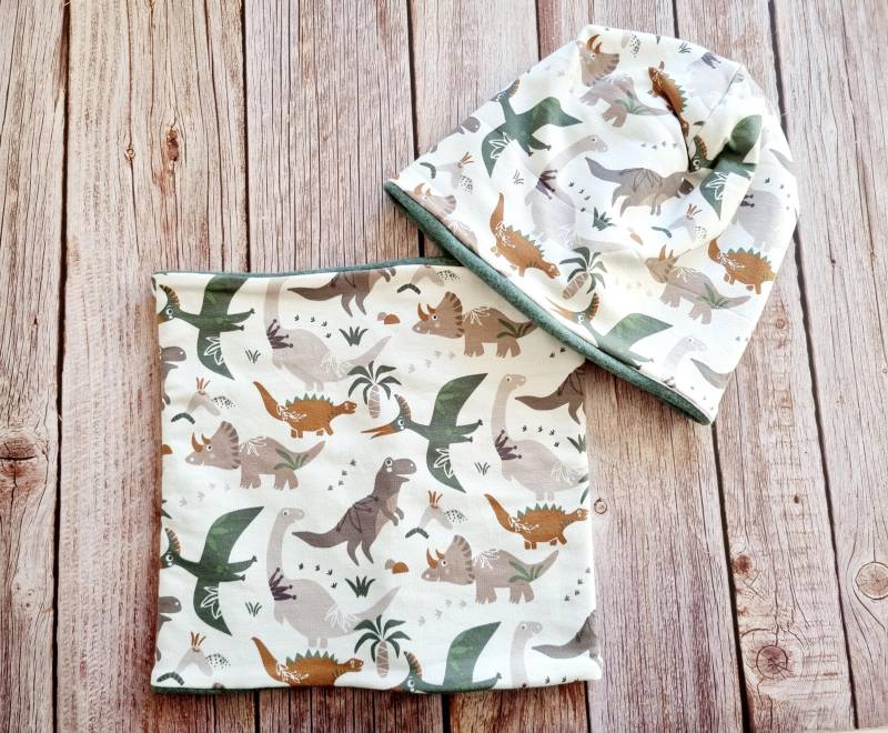 Loopschal Beanie Jungen Kinder Dino Biobaumwollfleece von Zauberherzchen