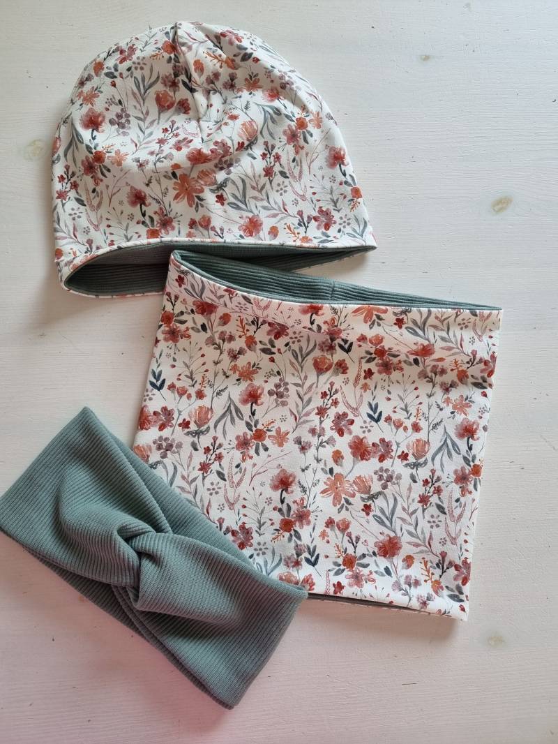 Loopschal Beanie Mädchen Kinder Blümchen Altgrün von Zauberherzchen