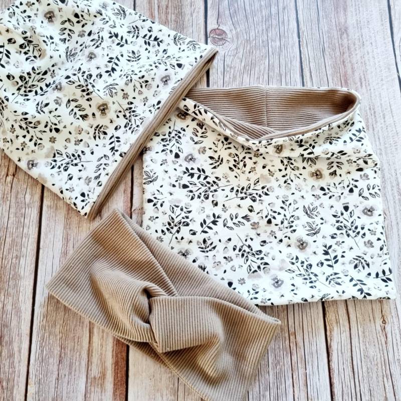Loopschal Beanie Stirnband Set Mädchen Kinder Blumen Taupe Creme von Zauberherzchen