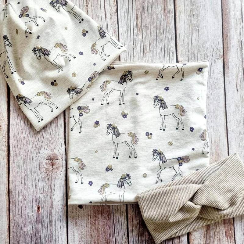 Loopschal Beanie Stirnband Set Mädchen Kinder Pferde Beige Glitzer von Zauberherzchen